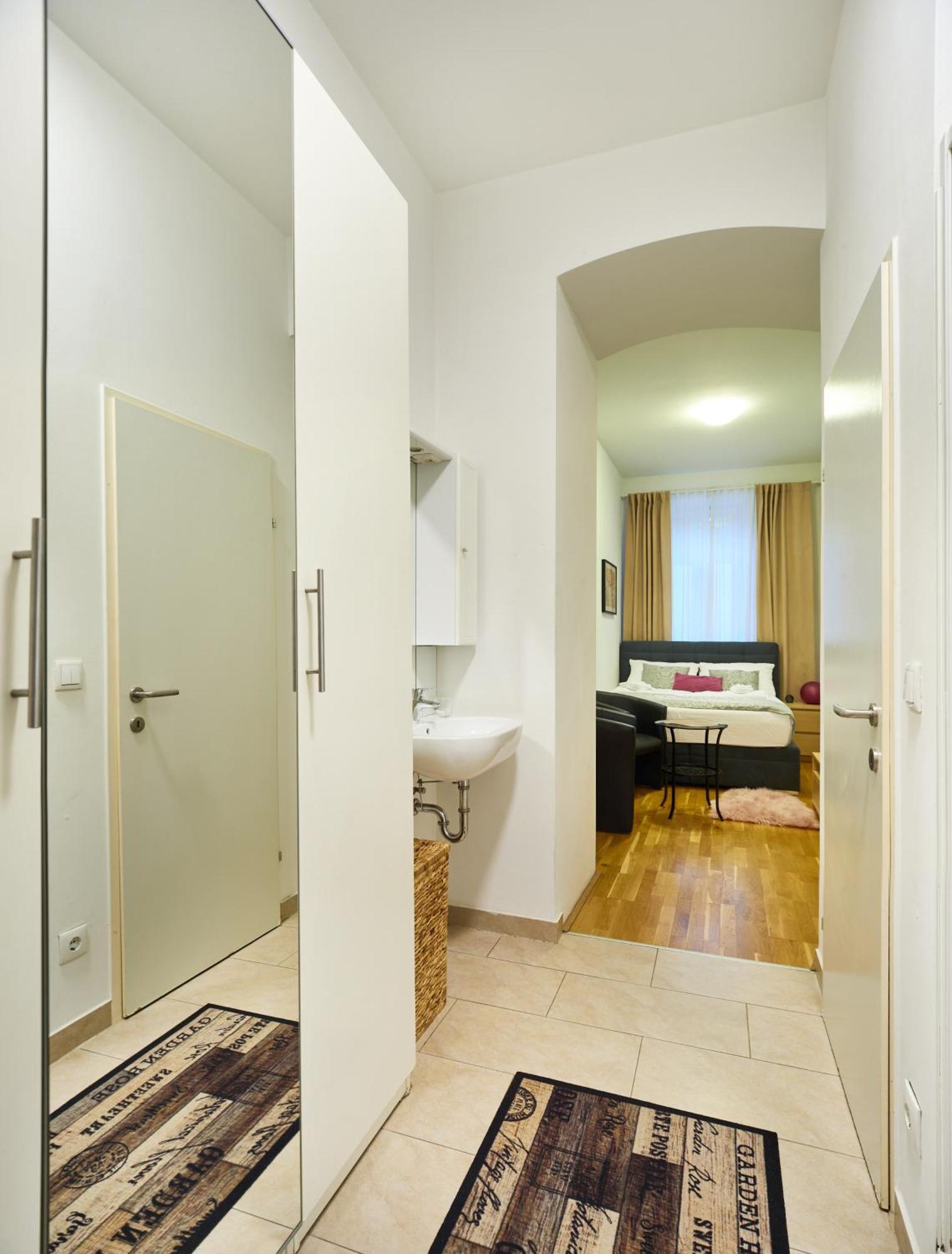Flarent Economy Apartments Wien Eksteriør billede